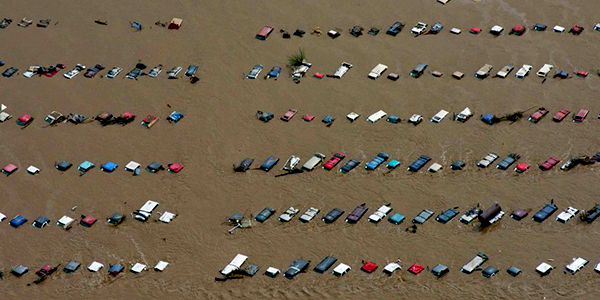 Hundreds of people are still unaccounted for while 1,000 still await evacuation.